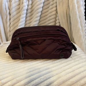 Lululemon Cosmetic travel bag Retired style